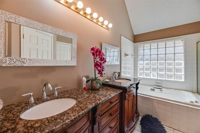 2017 Spring Mills Road, Mesquite, TX 75181