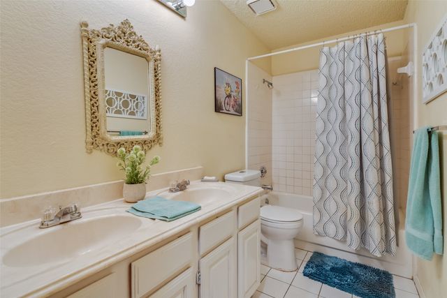 2017 Spring Mills Road, Mesquite, TX 75181