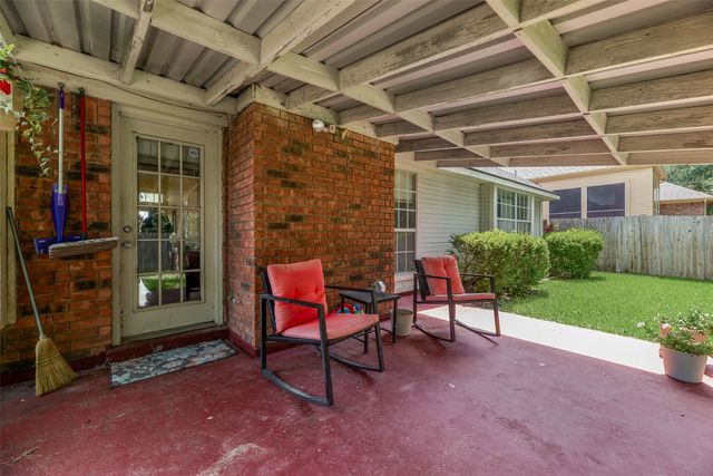 2017 Spring Mills Road, Mesquite, TX 75181