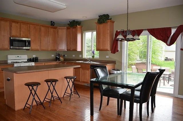 346 Osage Drive, Bolingbrook, IL 60490