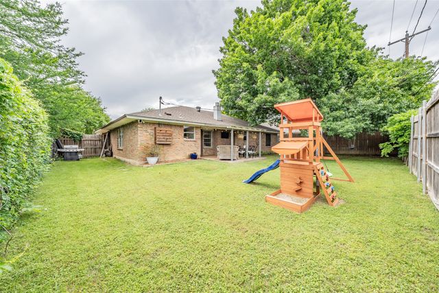 2507 Smouldering Wood Drive, Arlington, TX 76016