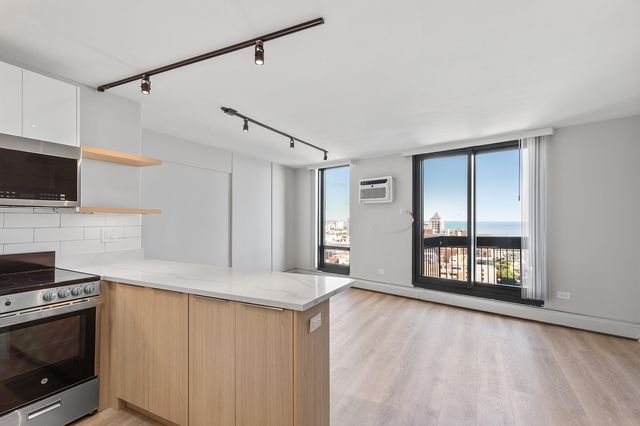 6166 N Sheridan Road 26D, Chicago, IL 60660