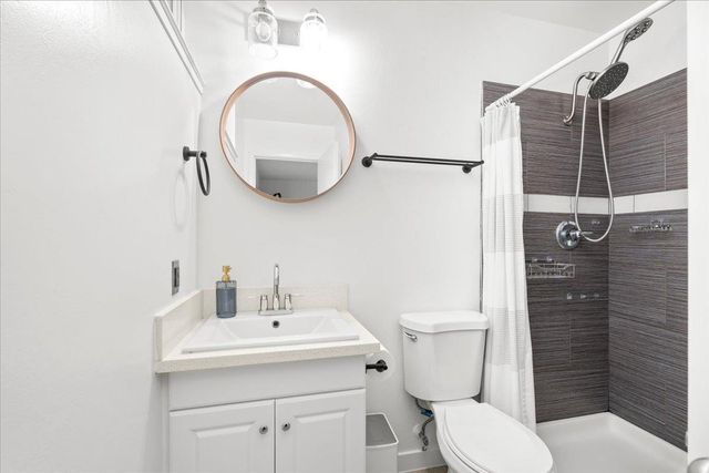 3805 Moonbeam Dr, Sacramento, CA 95827