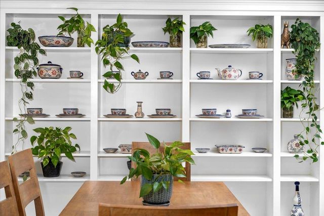 3805 Moonbeam Dr, Sacramento, CA 95827