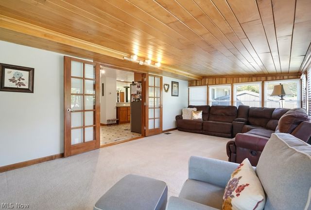 10457 Persimmon Street NW, Canal Fulton, OH 44614