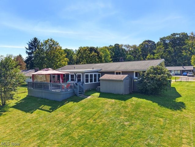 10457 Persimmon Street NW, Canal Fulton, OH 44614