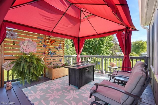 10457 Persimmon Street NW, Canal Fulton, OH 44614