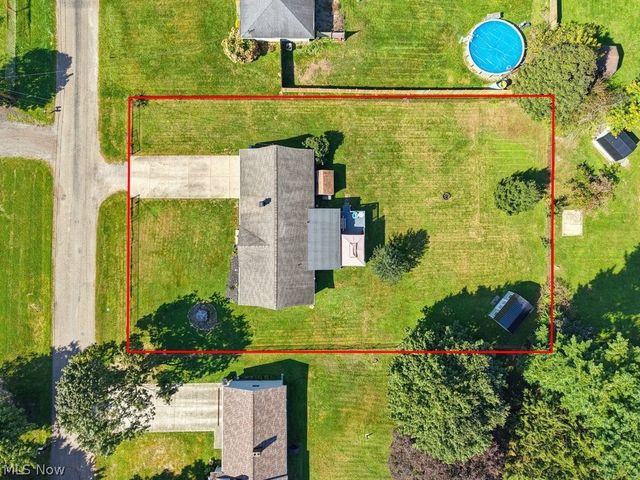 10457 Persimmon Street NW, Canal Fulton, OH 44614