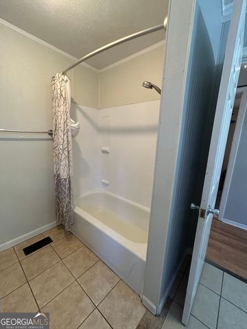 74 Wolfskin Road, Arnoldsville, GA 30619