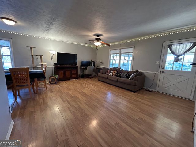 74 Wolfskin Road, Arnoldsville, GA 30619