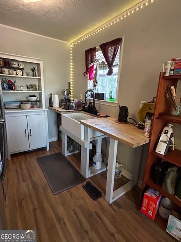 74 Wolfskin Road, Arnoldsville, GA 30619