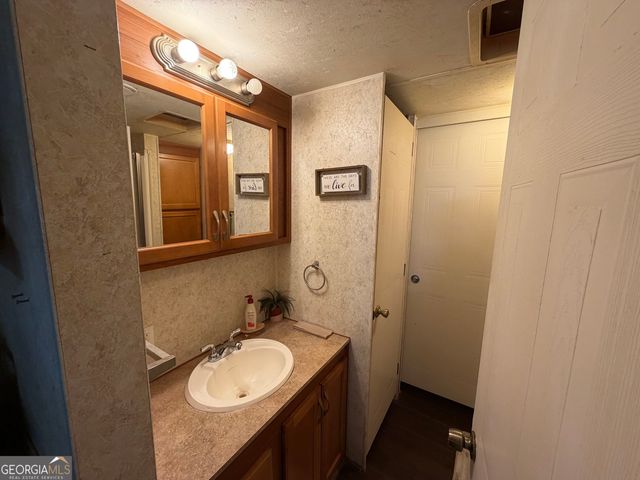 4124 Riverbank Run, Hiawassee, GA 30546