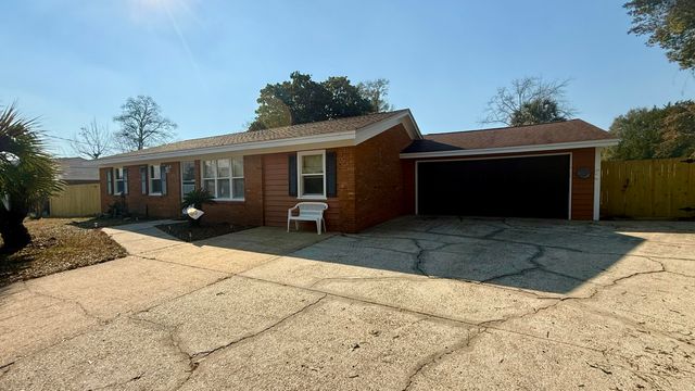 238 NW Martisa Road, Fort Walton Beach, FL 32548