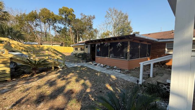 238 NW Martisa Road, Fort Walton Beach, FL 32548