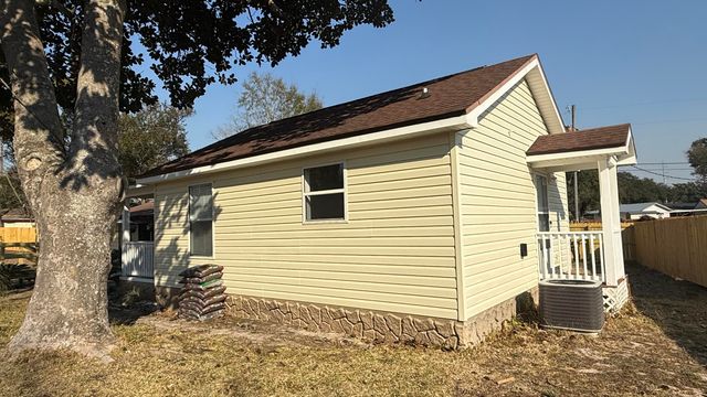 238 NW Martisa Road, Fort Walton Beach, FL 32548