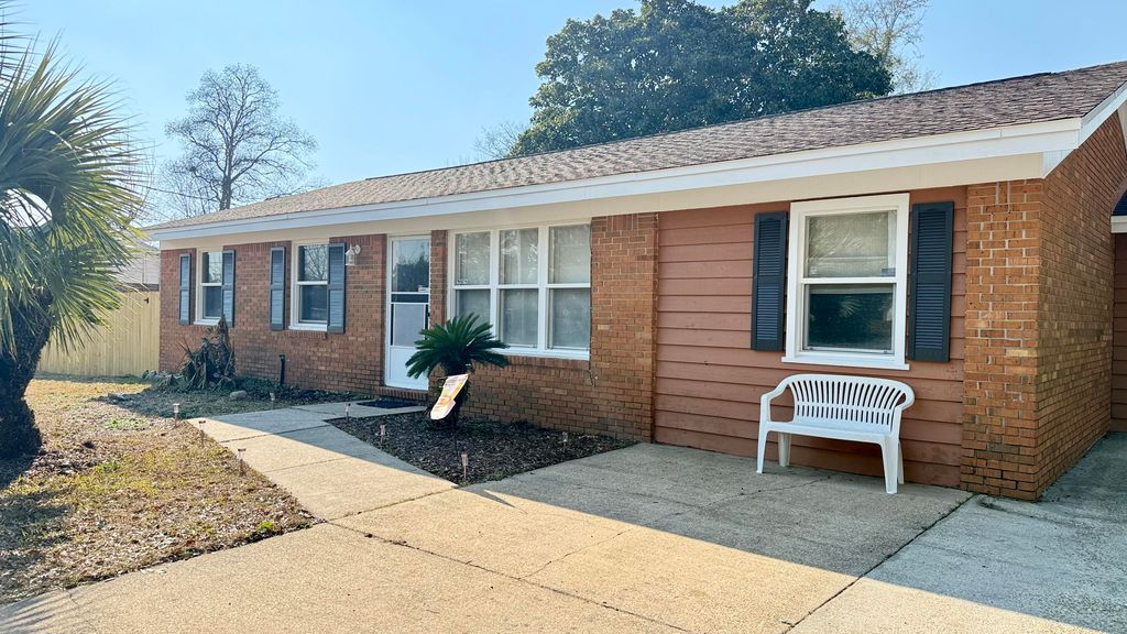 238 NW Martisa Road, Fort Walton Beach, FL 32548