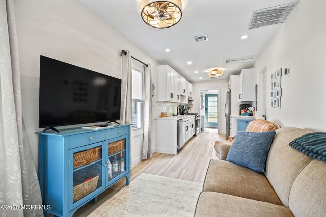 939 Woodland Avenue, West Belmar, NJ 07719