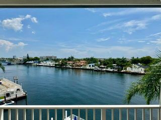 3100 NE 47th Court 401, Fort Lauderdale, FL 33308
