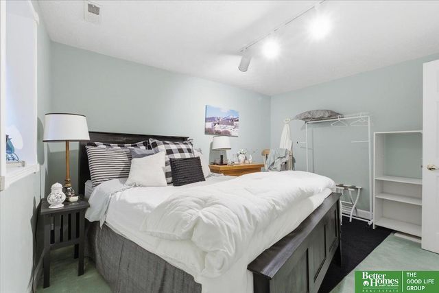 7145 S 45th Street, Lincoln, NE 68516