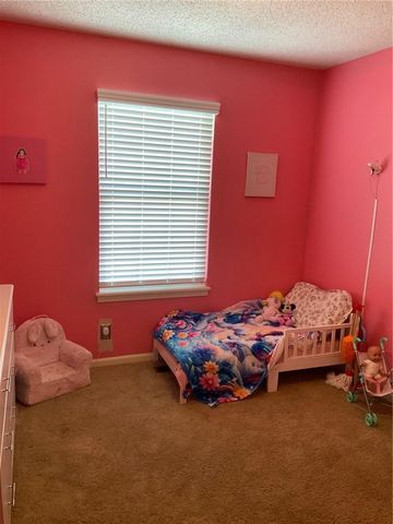 11200 N Lewis Avenue, Kansas City, MO 64157
