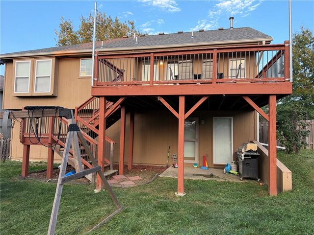 11200 N Lewis Avenue, Kansas City, MO 64157