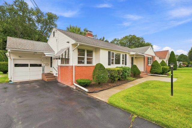 13 Parker St, Agawam, MA 01001