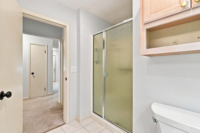 13 Parker St, Agawam, MA 01001