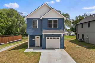 621 S Whitmer Street, Richmond, MO 64085