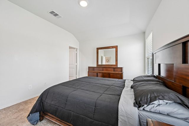 343 Andover LN, Uhland, TX 78640