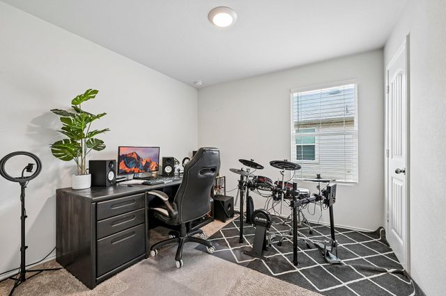 343 Andover LN, Uhland, TX 78640