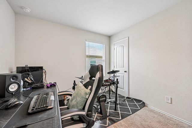 343 Andover LN, Uhland, TX 78640