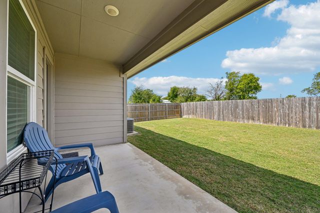 343 Andover LN, Uhland, TX 78640