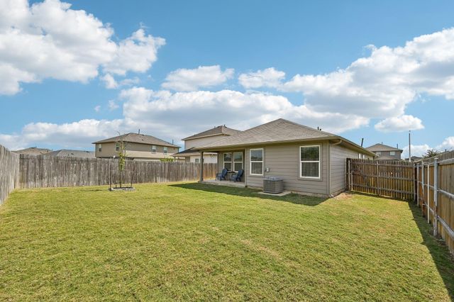 343 Andover LN, Uhland, TX 78640