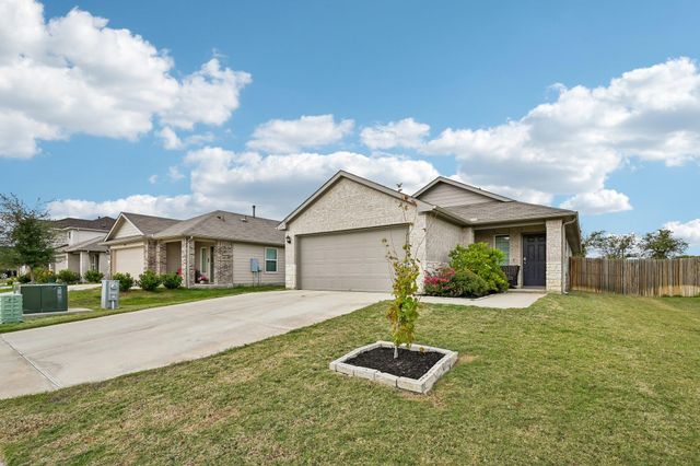 343 Andover LN, Uhland, TX 78640