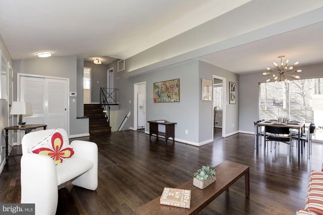 6400 REDWING RD, Bethesda, MD 20817