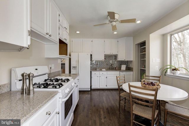 6400 REDWING RD, Bethesda, MD 20817