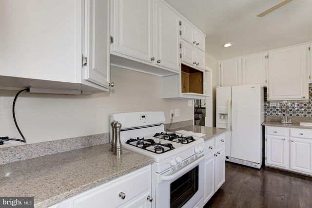 6400 REDWING RD, Bethesda, MD 20817