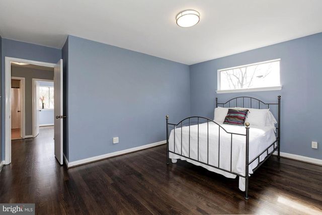 6400 REDWING RD, Bethesda, MD 20817