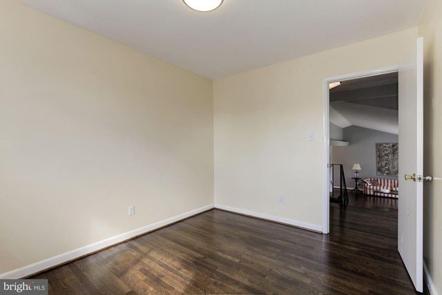 6400 REDWING RD, Bethesda, MD 20817