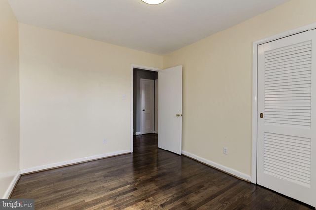 6400 REDWING RD, Bethesda, MD 20817