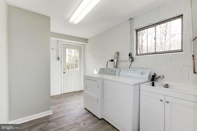 6400 REDWING RD, Bethesda, MD 20817