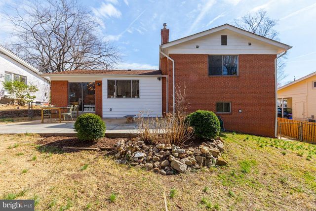 6400 REDWING RD, Bethesda, MD 20817