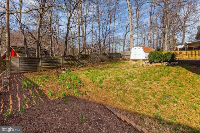 6400 REDWING RD, Bethesda, MD 20817