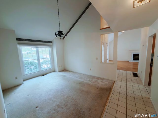 5 Kensington Road 5, Monroe, CT 06468