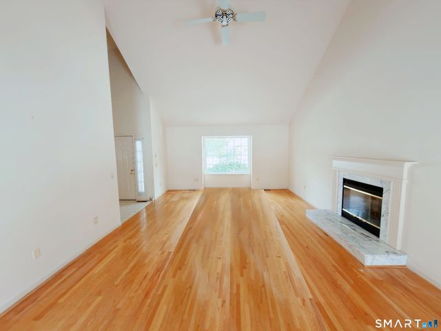 5 Kensington Road 5, Monroe, CT 06468