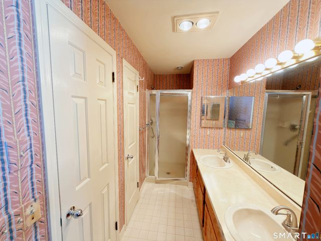 5 Kensington Road 5, Monroe, CT 06468