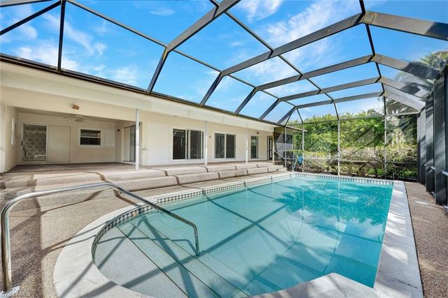 263 Shadowridge CT, Marco Island, FL 34145