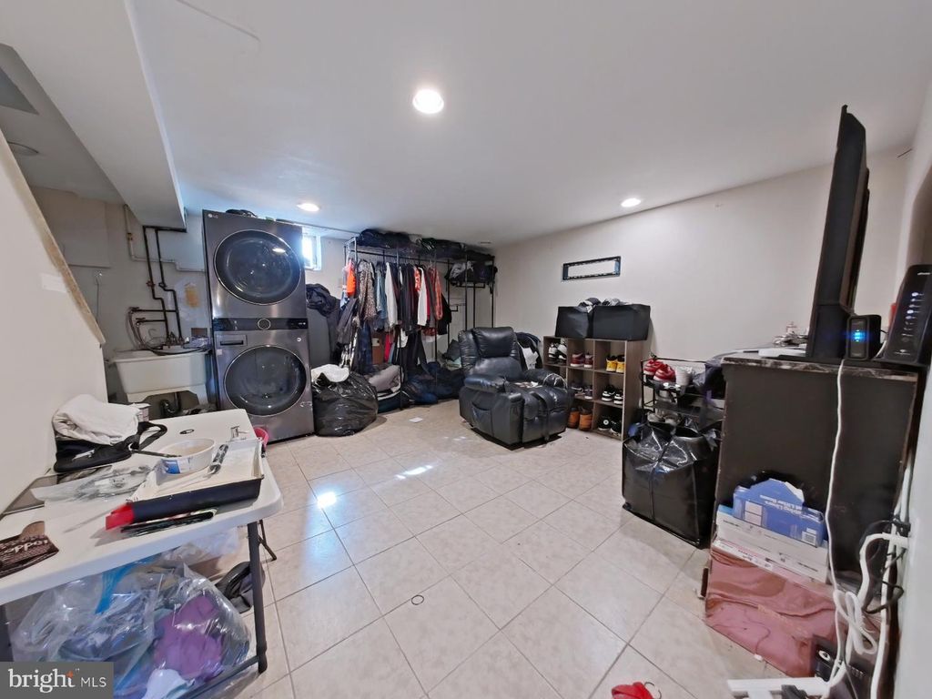 Image 16 of property listing at 57 W MADISON AVE, Clifton Heights, PA 19018