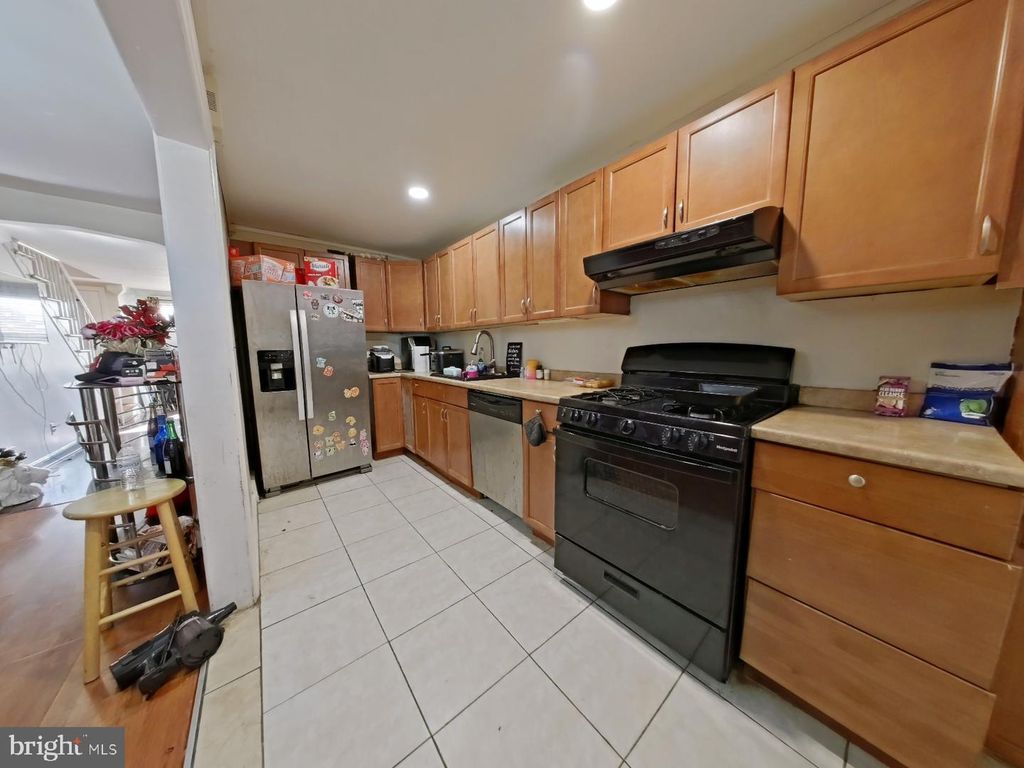 Image 20 of property listing at 57 W MADISON AVE, Clifton Heights, PA 19018