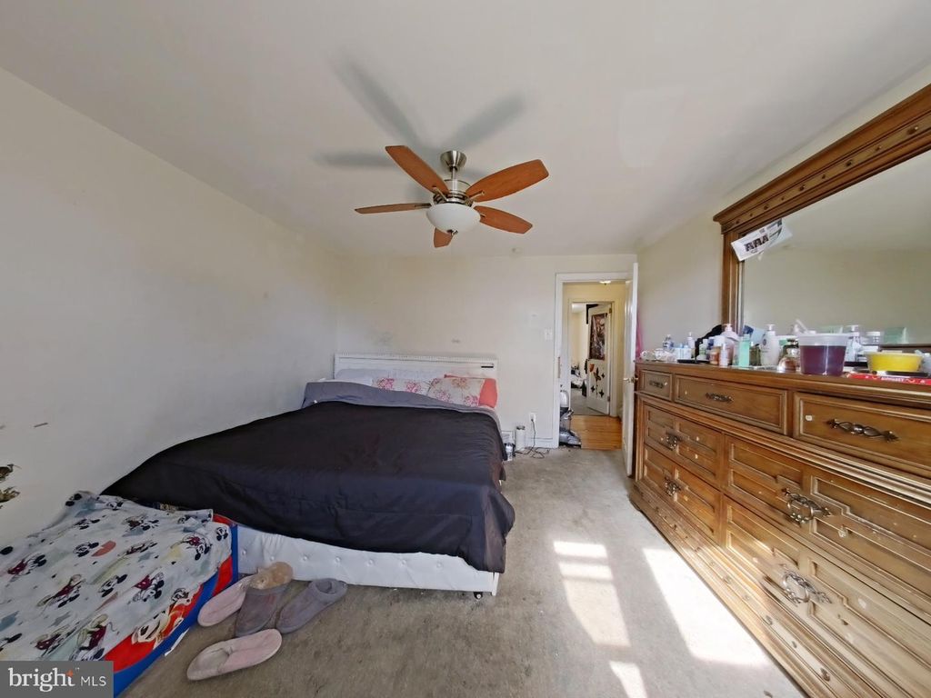 Image 21 of property listing at 57 W MADISON AVE, Clifton Heights, PA 19018